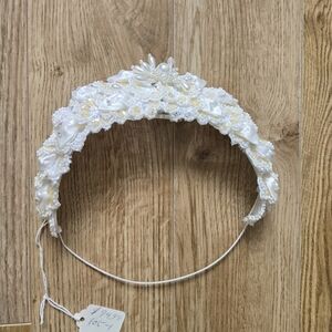 VINTAGE ❤️ Lace Floral + Pearl Wedding Crown, (New, Never Worn) Handmade 🇨🇦